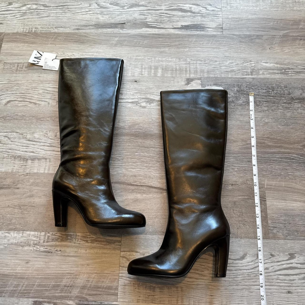 ZARA WIDE SHAFT KNEE HIGH LEATHER BOOTS. Brand new with tag.